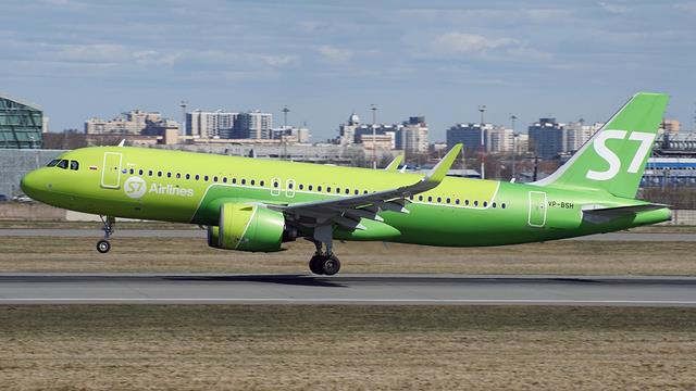 VP-BSH:Airbus A320:S7 Airlines